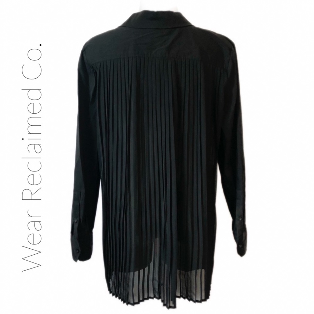 🆕 JEANNE BEKER Long Chiffon Pleated Back Shirt